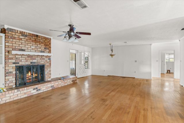 390 Vz County Road 3411, Wills Point, TX 75169