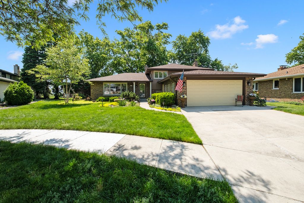15426 Primrose Court, Orland Park, IL 60462