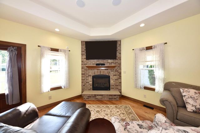 W269N2762 Lelah AVENUE, Pewaukee, WI 53072