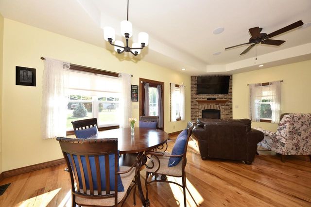 W269N2762 Lelah AVENUE, Pewaukee, WI 53072