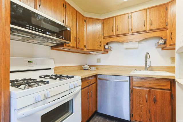 104 S Tuxedo Drive, South Bend, IN 46615