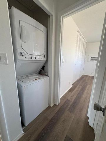 1150 E Sample Road E 312, Pompano Beach, FL 33064