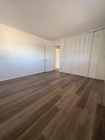 1150 E Sample Road E 312, Pompano Beach, FL 33064