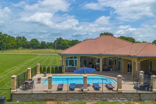 1839 Highway 99, Chapel Hill, TN 37034