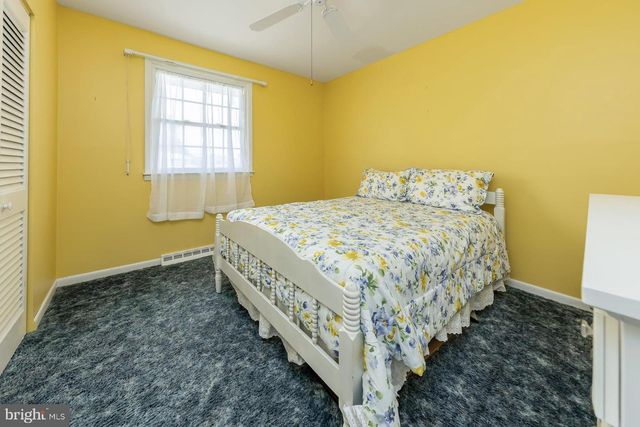 19 FAIRMOUNT DR, Glassboro, NJ 08028