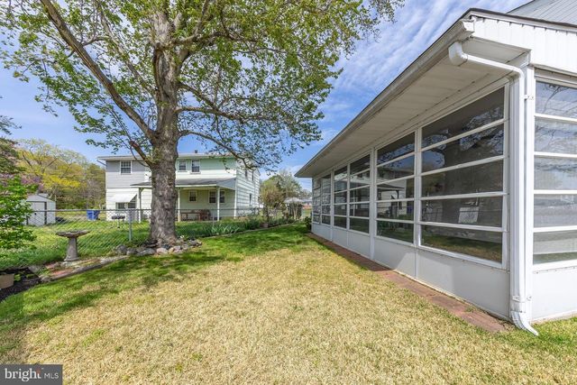 19 FAIRMOUNT DR, Glassboro, NJ 08028