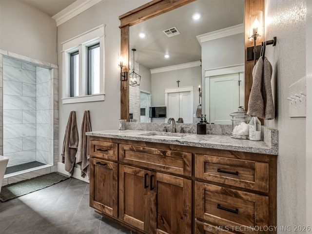 902 Summit Ridge, Mcalester, OK 74501