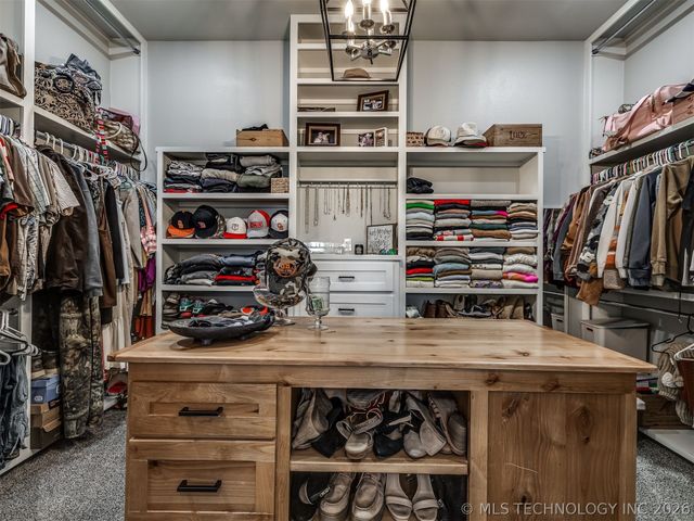 902 Summit Ridge, Mcalester, OK 74501