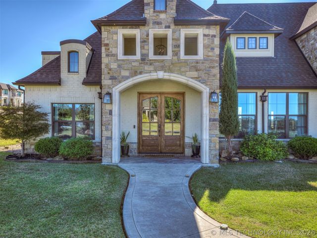 902 Summit Ridge, Mcalester, OK 74501