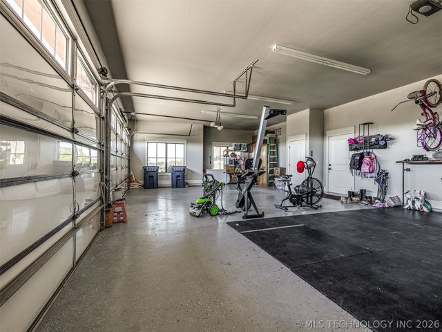 902 Summit Ridge, Mcalester, OK 74501