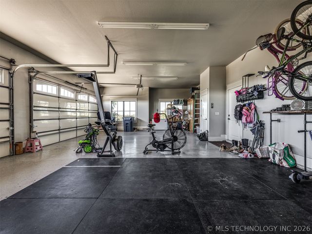 902 Summit Ridge, Mcalester, OK 74501