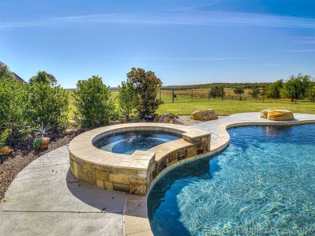 902 Summit Ridge, Mcalester, OK 74501