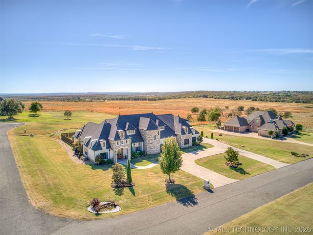 902 Summit Ridge, Mcalester, OK 74501