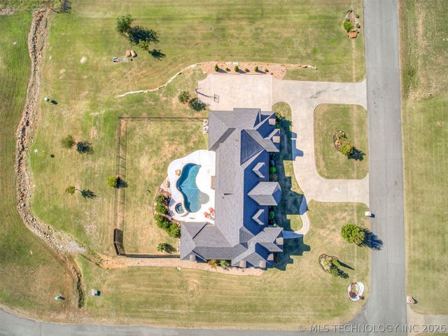 902 Summit Ridge, Mcalester, OK 74501