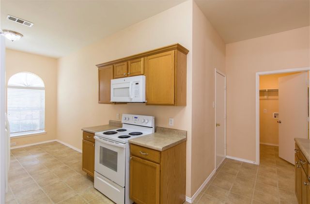 1824 Heron Drive, Aubrey, TX 76227