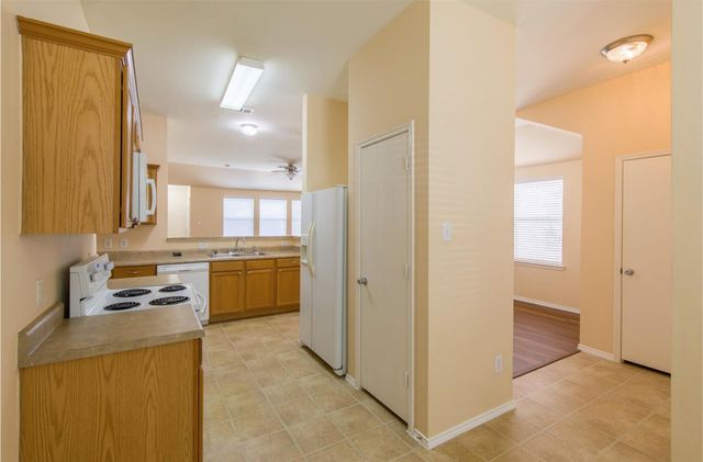 1824 Heron Drive, Aubrey, TX 76227