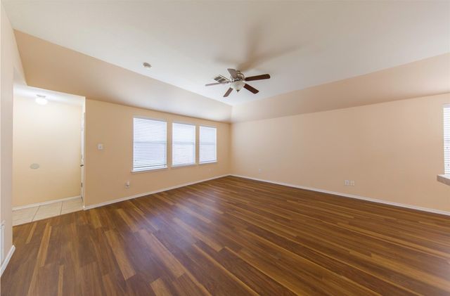 1824 Heron Drive, Aubrey, TX 76227