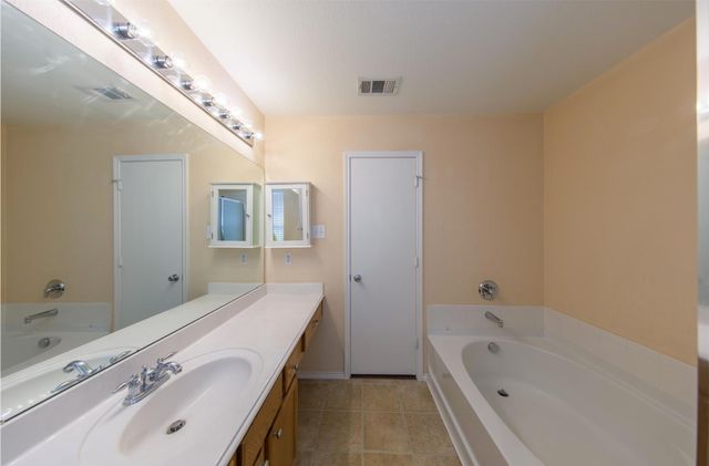 1824 Heron Drive, Aubrey, TX 76227