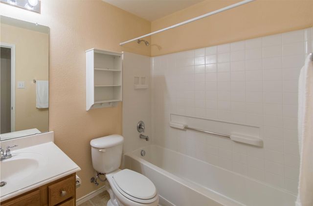 1824 Heron Drive, Aubrey, TX 76227