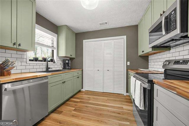 3839 Cowan Circle, Acworth, GA 30101