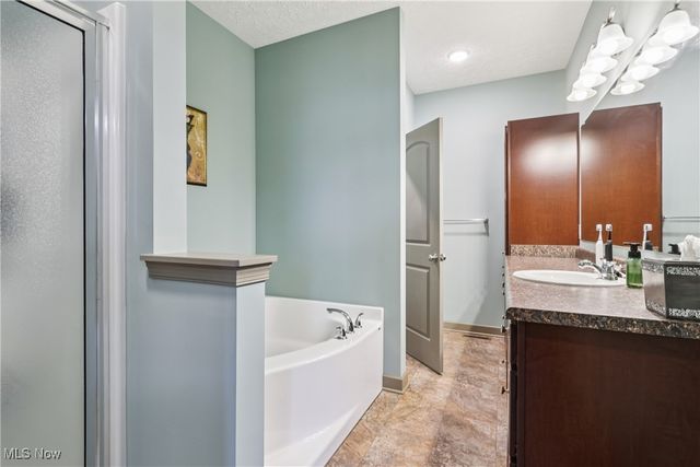 2711 Mccarren Drive, Medina, OH 44256