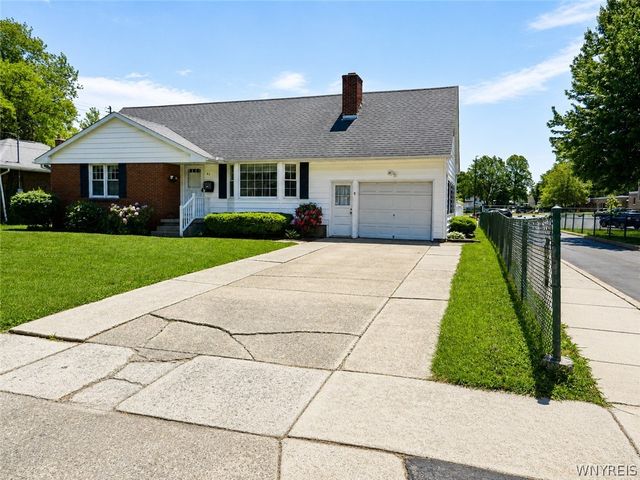 63 Mark Avenue, Hamburg, NY 14075