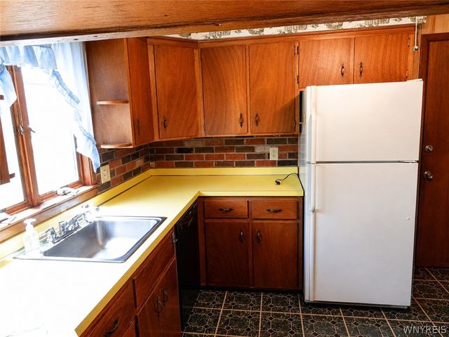 63 Mark Avenue, Hamburg, NY 14075