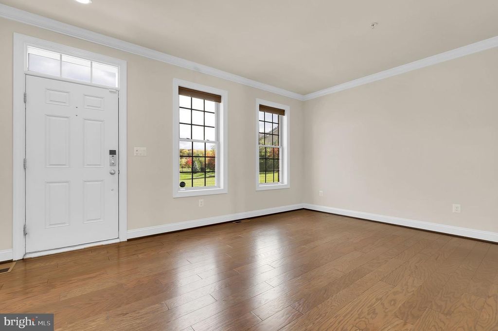 Image 2 of property listing at 10934 HAVEN PARK CIR, Monrovia, MD 21770