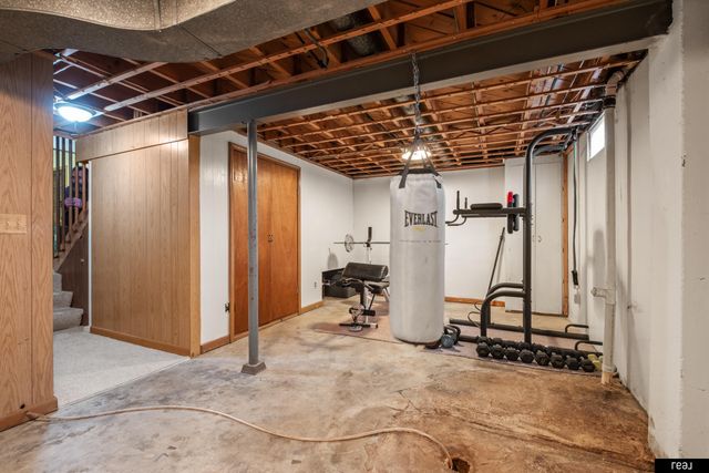 6921 Ogden Street, Omaha, NE 68104