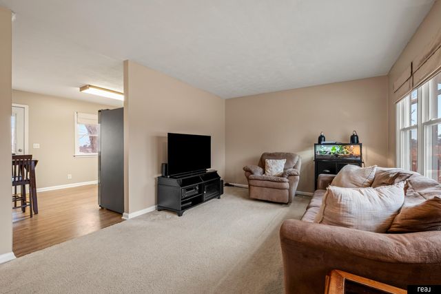 6921 Ogden Street, Omaha, NE 68104