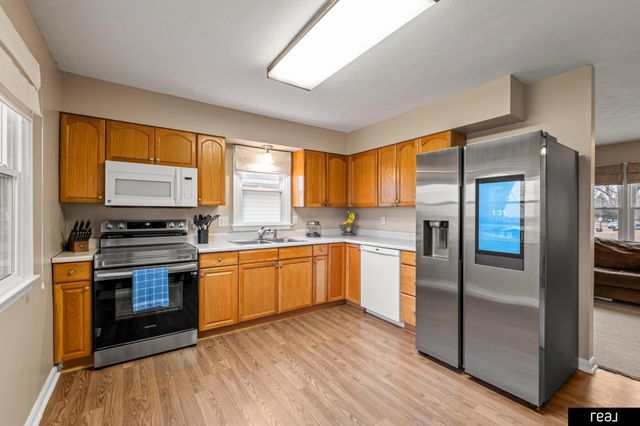 6921 Ogden Street, Omaha, NE 68104