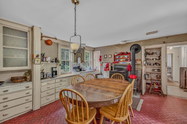 166 Main Street, New Hampton, NH 03256