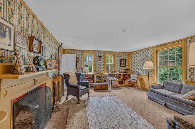 166 Main Street, New Hampton, NH 03256