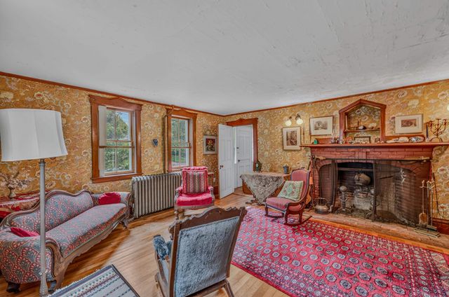 166 Main Street, New Hampton, NH 03256