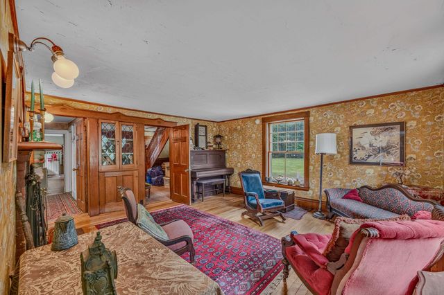 166 Main Street, New Hampton, NH 03256