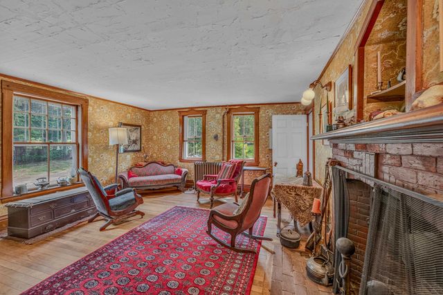 166 Main Street, New Hampton, NH 03256