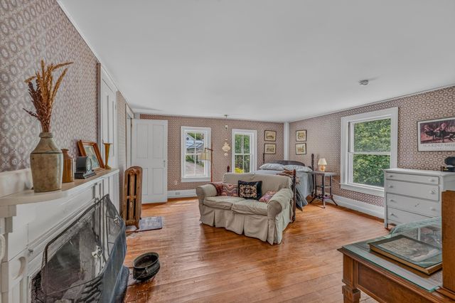 166 Main Street, New Hampton, NH 03256
