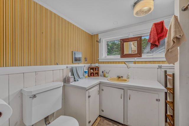 166 Main Street, New Hampton, NH 03256