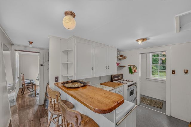 166 Main Street, New Hampton, NH 03256