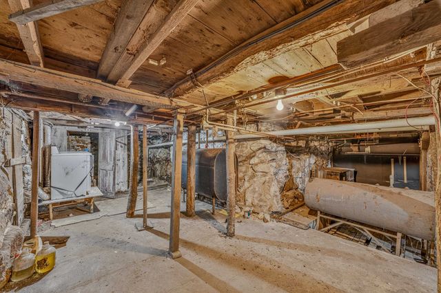 166 Main Street, New Hampton, NH 03256