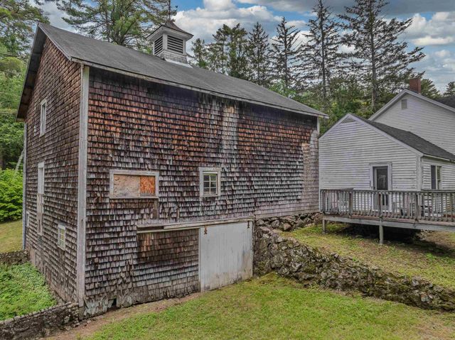 166 Main Street, New Hampton, NH 03256