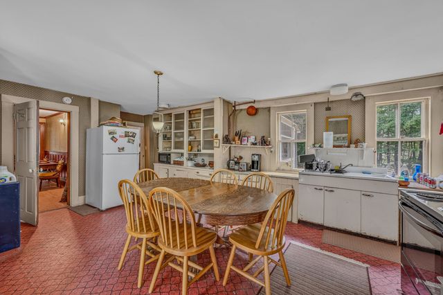 166 Main Street, New Hampton, NH 03256