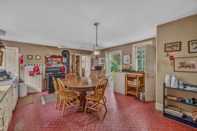 166 Main Street, New Hampton, NH 03256