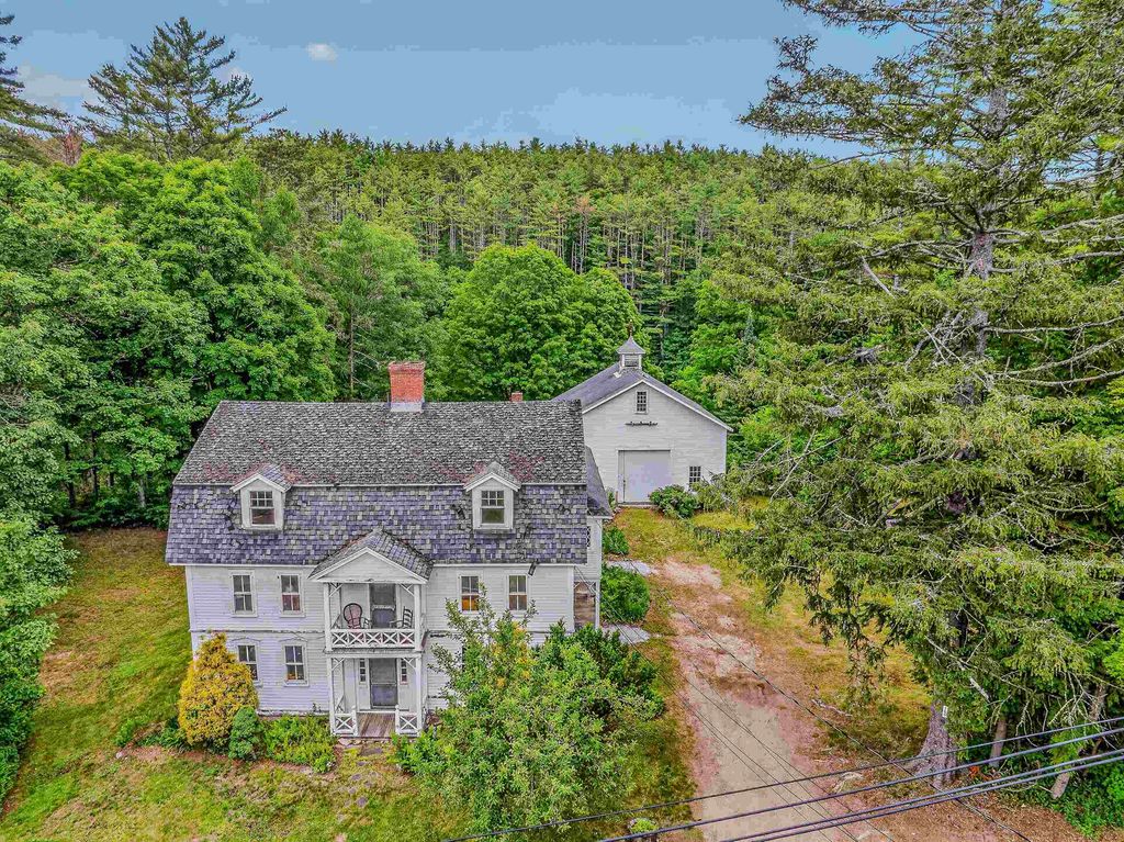 166 Main Street, New Hampton, NH 03256