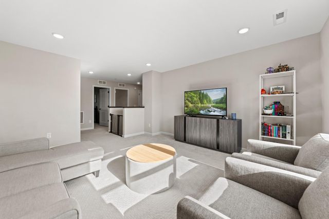 6275 63rd Street S, Cottage Grove, MN 55016