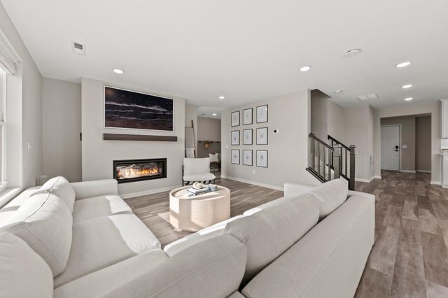 6275 63rd Street S, Cottage Grove, MN 55016