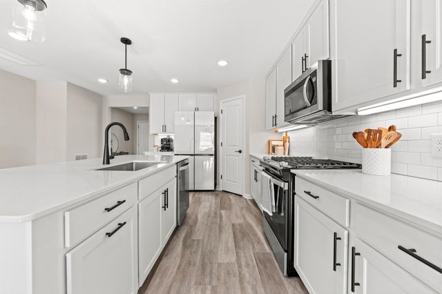 6275 63rd Street S, Cottage Grove, MN 55016