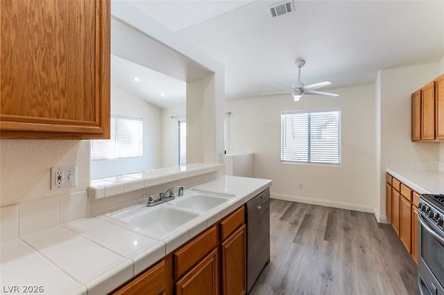 8712 Cypresswood Avenue, Las Vegas, NV 89134