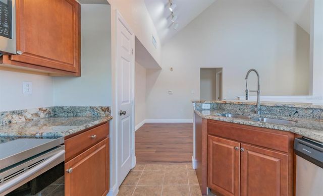 10568 WINDSOR LAKE COURT, Tampa, FL 33626