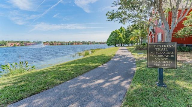 10568 WINDSOR LAKE COURT, Tampa, FL 33626